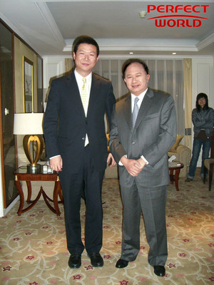 完美時(shí)空 CEO 池宇峰與著名導(dǎo)演吳宇森會(huì)面 就雙方針對(duì)‘赤壁’之合作展開(kāi)會(huì)談